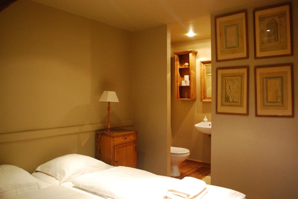 Orshof Hotel Opglabbeek Bilik gambar
